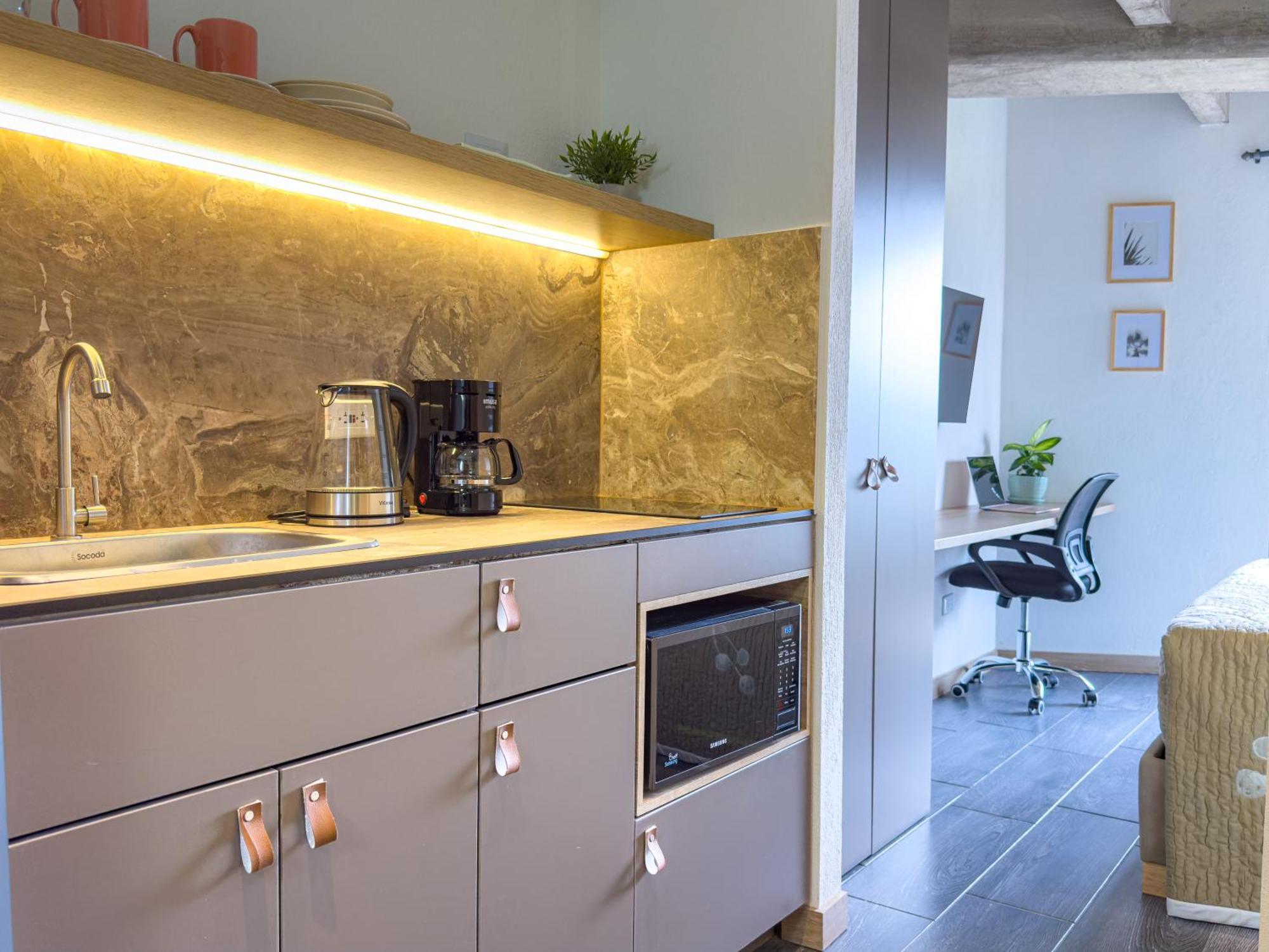 B 48 Living By B Rent Apartment Меделин Екстериор снимка